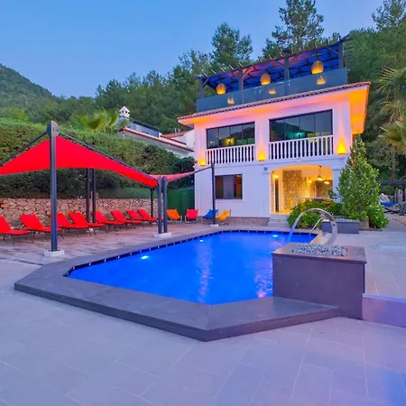 Villa Xclusive