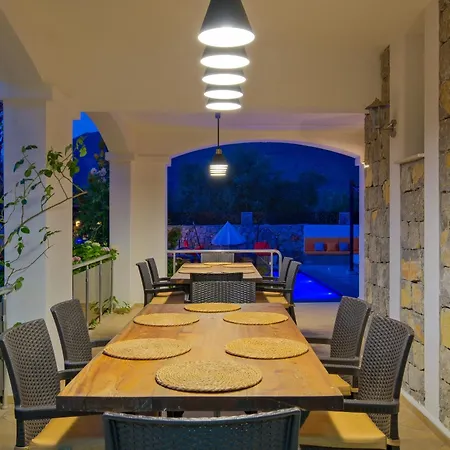 Xclusive Villa *